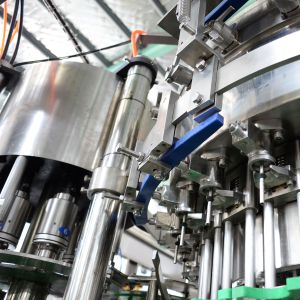 Champagne Beer Bottling Line 28000BPH Small Carbonated Drink Filling Machine