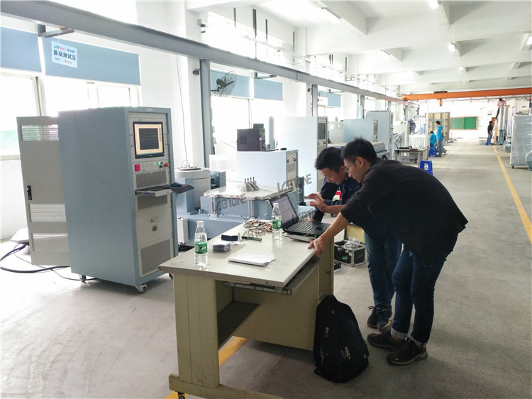 Vibration Testing Machine, Vibration Controller Performs Sine, Random, Shock