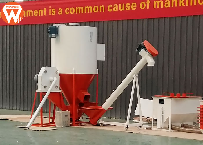 feed grinder & mixer