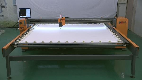 Quality Computerized Single Head Quilting Machine With Fully Automatic Refueling System for sale