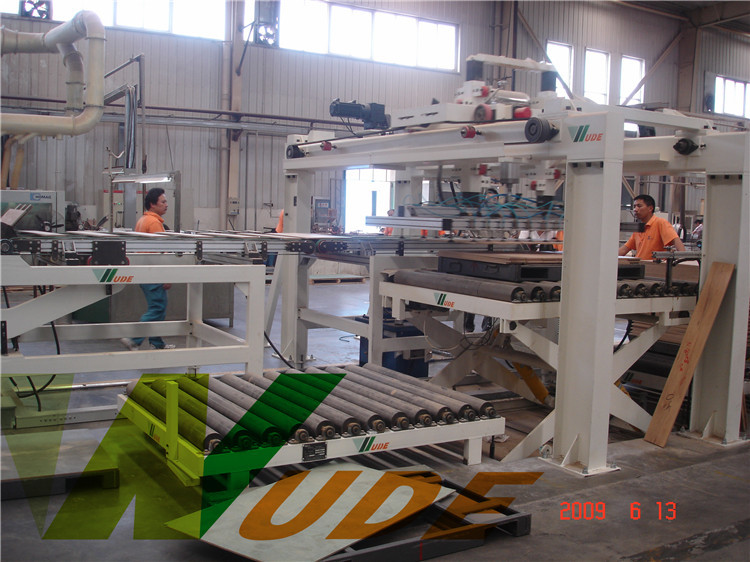 Stable Running Automatic Loading And Unloading Machine In Cement Fiberboard Making