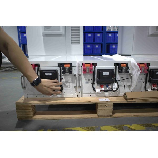 Air Cooled BESS Battery Storage System 51.2V 105AH Module 30 - 60kw AC Power