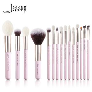 China Metal Ferrule ISO9001 Essential Makeup Brushes Set Coated Birch Wood on sale