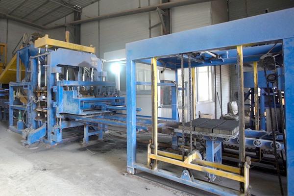 Quality Interlock 10000pcs/H QT6-15 Concrete Paver Block Machine for sale