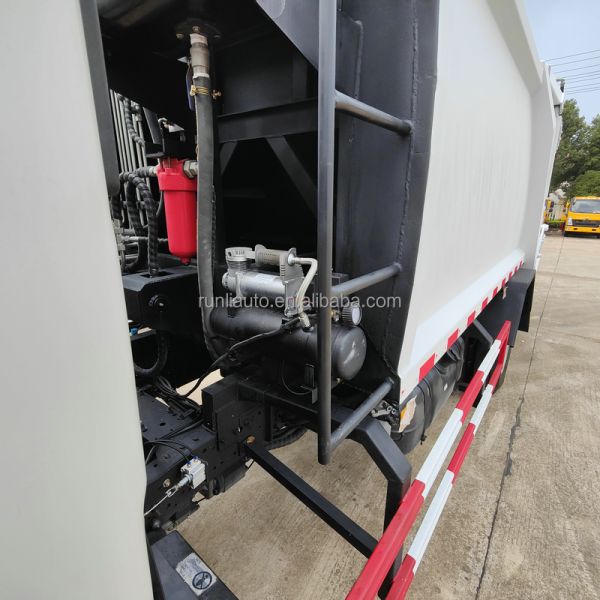 Cheaper Price JAC Compression Waste Truck Rear Loading Refuse Collector Truck 5000 Liters for Sales