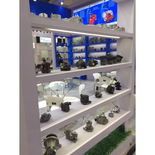 Mercedes-Benz Truck Water Pump 4222001301 for OM422 OM423 Engines