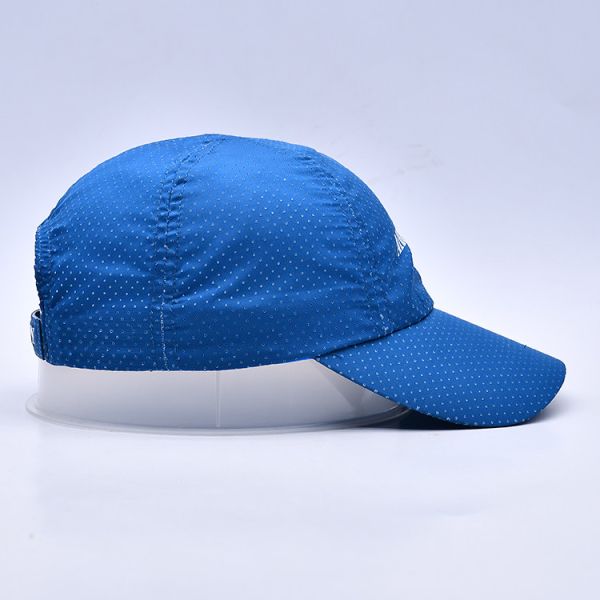 Lightweight Adjustable Golf Hats With Custom Design Curved Brim