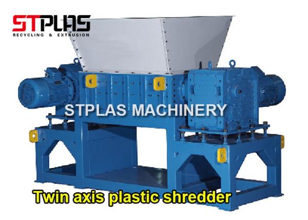 Quality Twin Axis Plastic Shredder Machine For Hollow Containers Drum PLC Control for sale