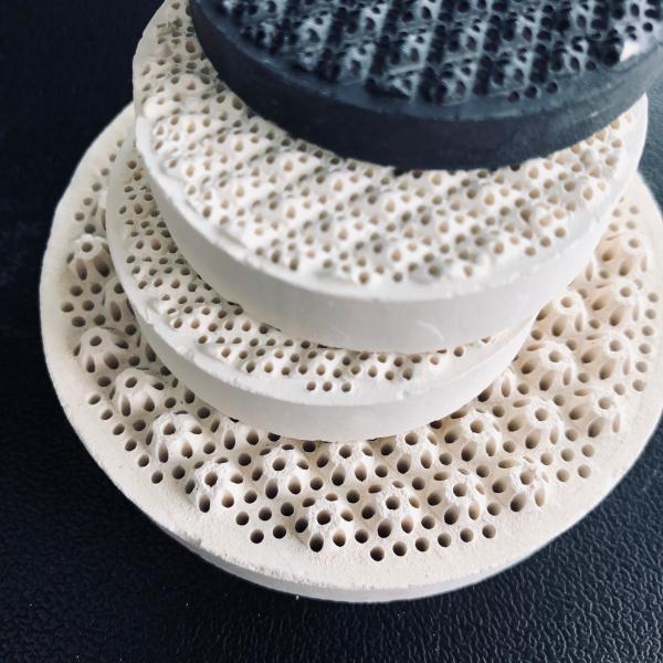 Heat Resistant Cordierite Mullite Ceramic Honeycomb Ceramic Filter Plate For Air Purification