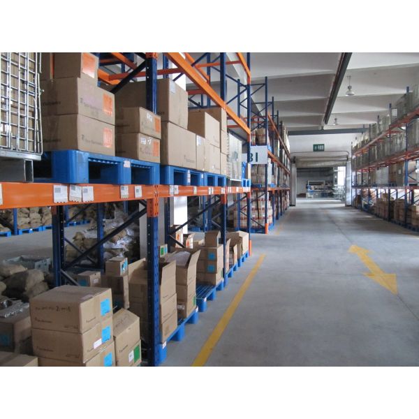 Adjustable Warehouse Shelving Rack Middle Duty Easy To Install And Dismantle