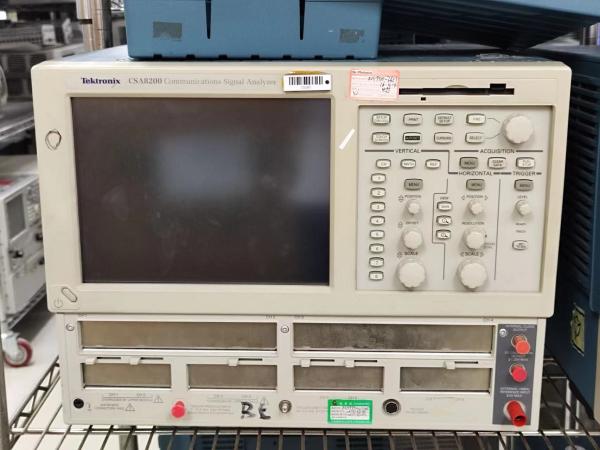 Quality Tektronix CSA8200 Communications Signal Analyzer With Four 3D Databases for sale