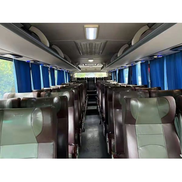 Golden Dragon Used Coach Bus 53 Seats Euro 4 LHD Diesel Fuel