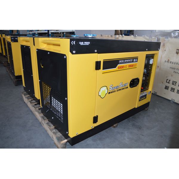 5.5KW Small Portable Diesel Generators 3000rpm Electric Start Ultra Quiet