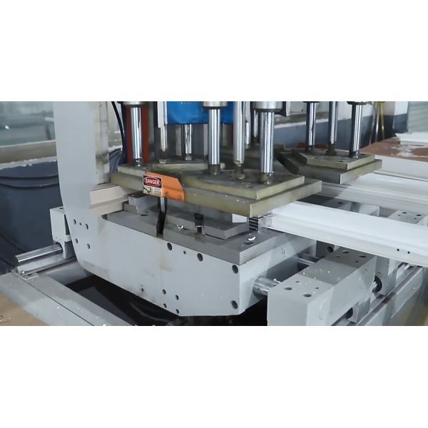 Commercial White UPVC Soundproof Windows Sash Bay