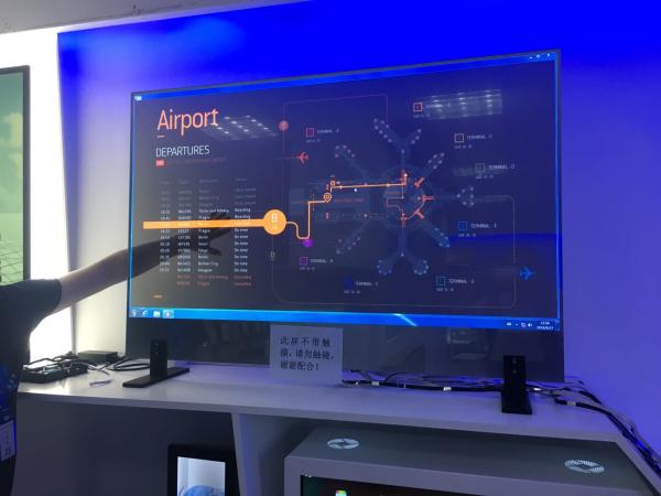 Quality Indoor Transparent OLED Display For Large Scale Shopping Malls 3840*2160 Max Resolution for sale