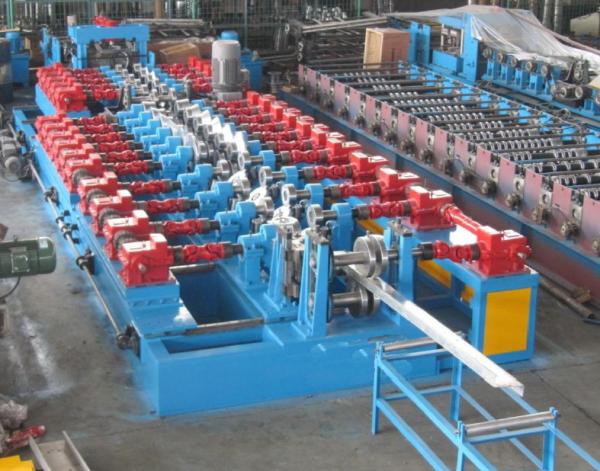 Quality C And Z Purlin Roll Forming Machine , Gearbox Type for sale