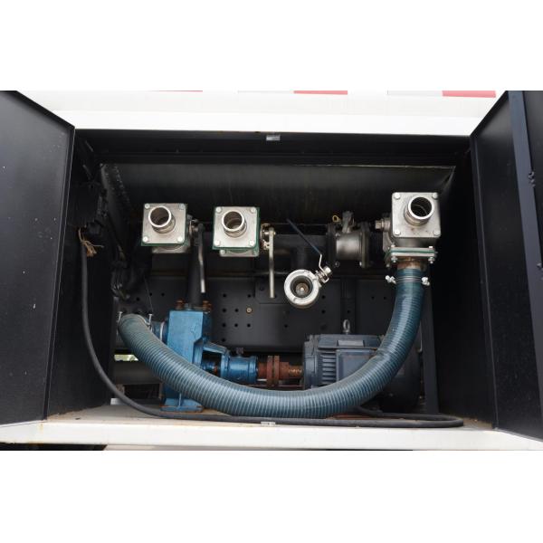 Dongfeng Kinrun Water Bowser Truck 20Ton - 25Ton With Water Spraying / Snow Removing