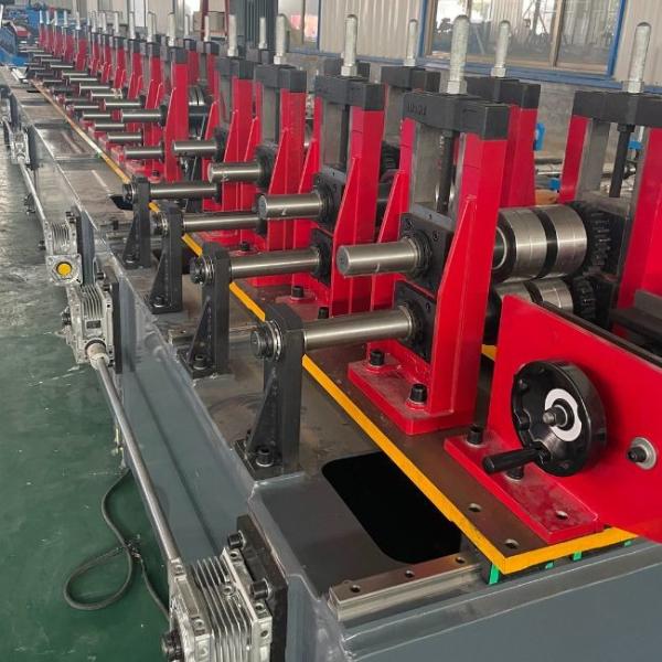 High Speed C&Z Purlin Roll Forming Machine 15kw With Gearbox Transmission Servo Cutter Cr12Mov