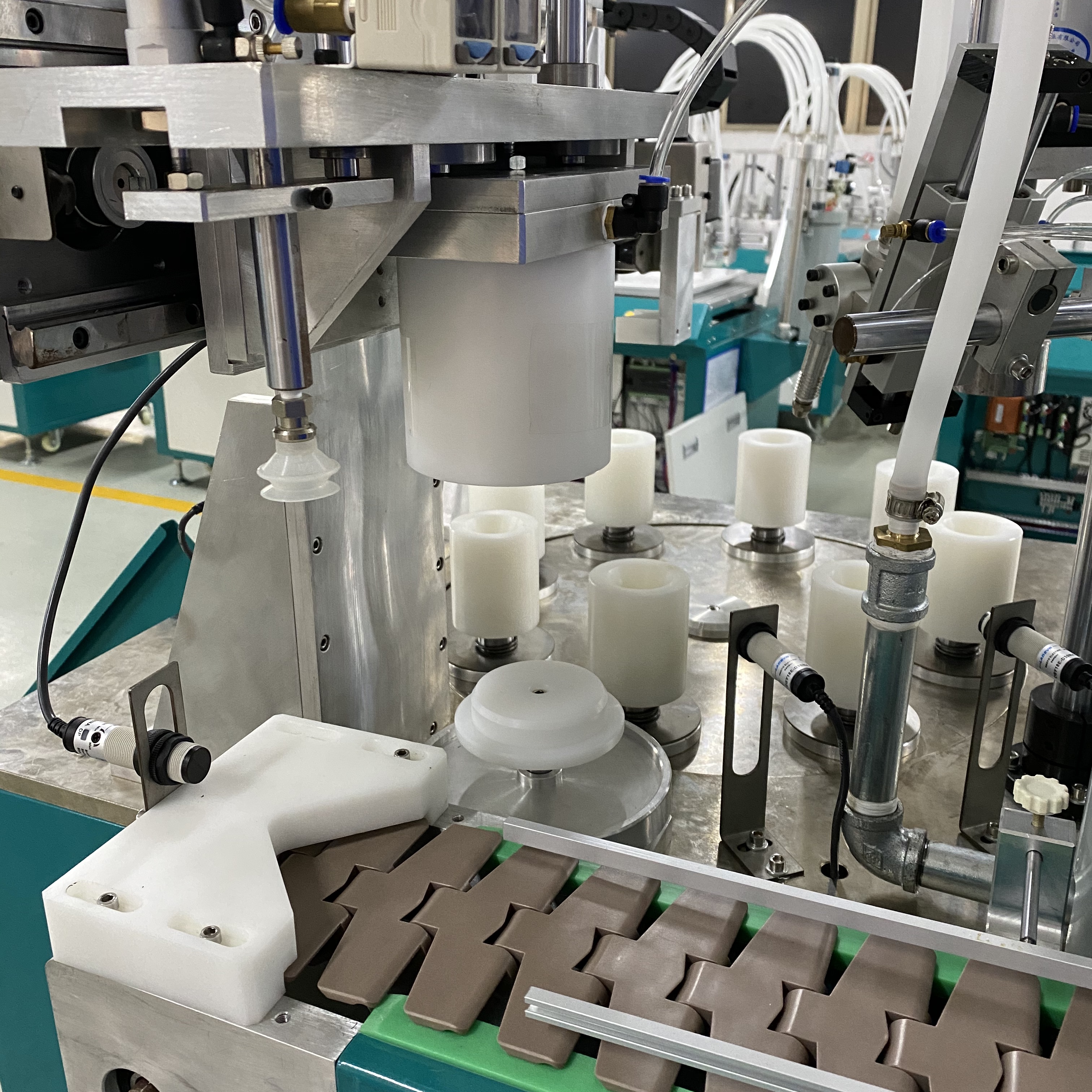 200W Custom Assembly Machine Semi Automatic LED Bulb Assembly Machine 220V