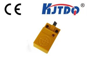 Yellow Inductive Proximity Switch Square Proximity Sensor Overload Protection