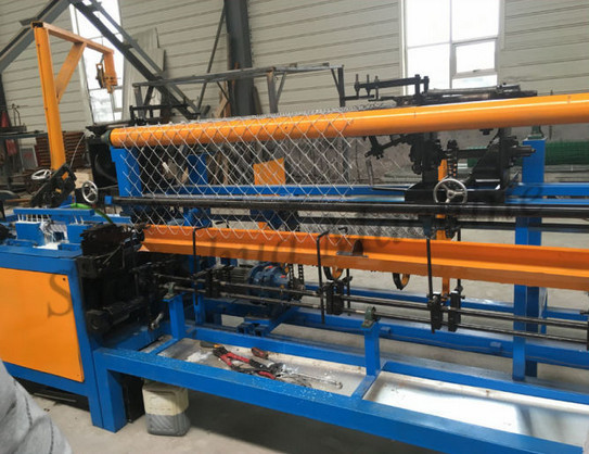 Wholesale Auto Chain Link Fence Wire Mesh Machine, Diamond Mesh Machinery from china suppliers