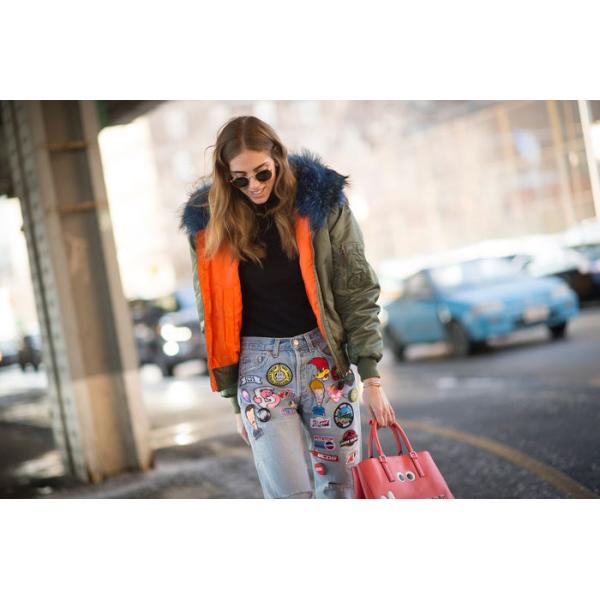 Logo Custom Embroidered Keychain Twill Merrowed Border 12 Colors OEM