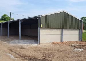Wholesale Q235 Modern Prefab Agricultural Buildings With Concrete Panels from china suppliers
