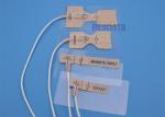 Adult / Pediatric Disposable Spo2 Sensor 3M Non Woven Material White Cable Color