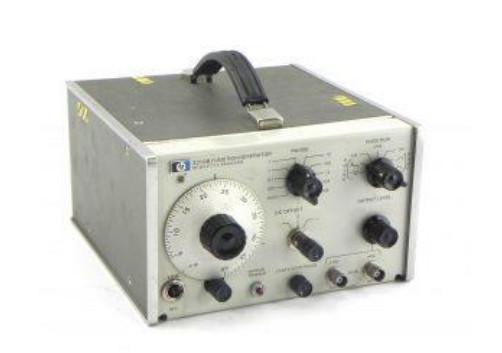 Quality Solid State RF Signal Generator 100 KHz To 150MHz for sale