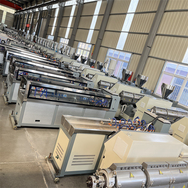 Prestressed Plastic Spiral Corrugated Pipe Equipment Plastic Spiral Winding Tube Extrusion Production Line