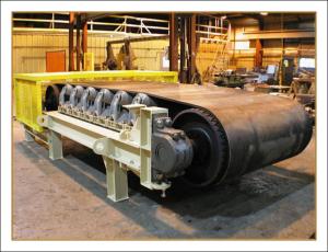 China Two Motor Vibrating Hopper Feeder With Conveyor Belt on sale