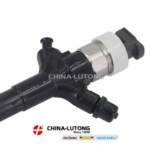 China high quality injector for Denso Injector 095000-5600 for Mitsubishi 4d56 Triton L200 1465A041 1465A257 Excavator Engine Parts Injector on sale