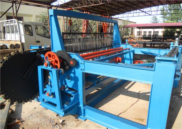 Quality Hydraulic Power Supply Crimped Wire Mesh Making Machine Without Selvage for sale