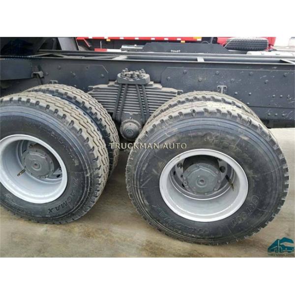 25-30 Tons Used Commercial Trucks , Second Hand Tractor 371hp Hw76 Model Cabin