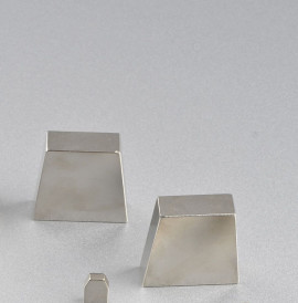 Square Sintered NdFeB Magnets Countersunk Neodymium Magnets