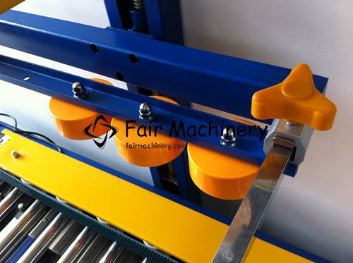 0.35KW 380V Carton Sealing Tape Machine Automatic Box Taping 80kg