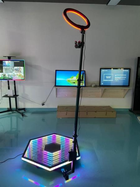Quality Rotating 3D Holographic Display Automatic 360 Degree Selfie photo Booth for sale