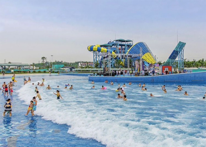 Interactive Giant Wave Pool Pressure - Type Wind Tunnel / Vacuum Device Making Waves