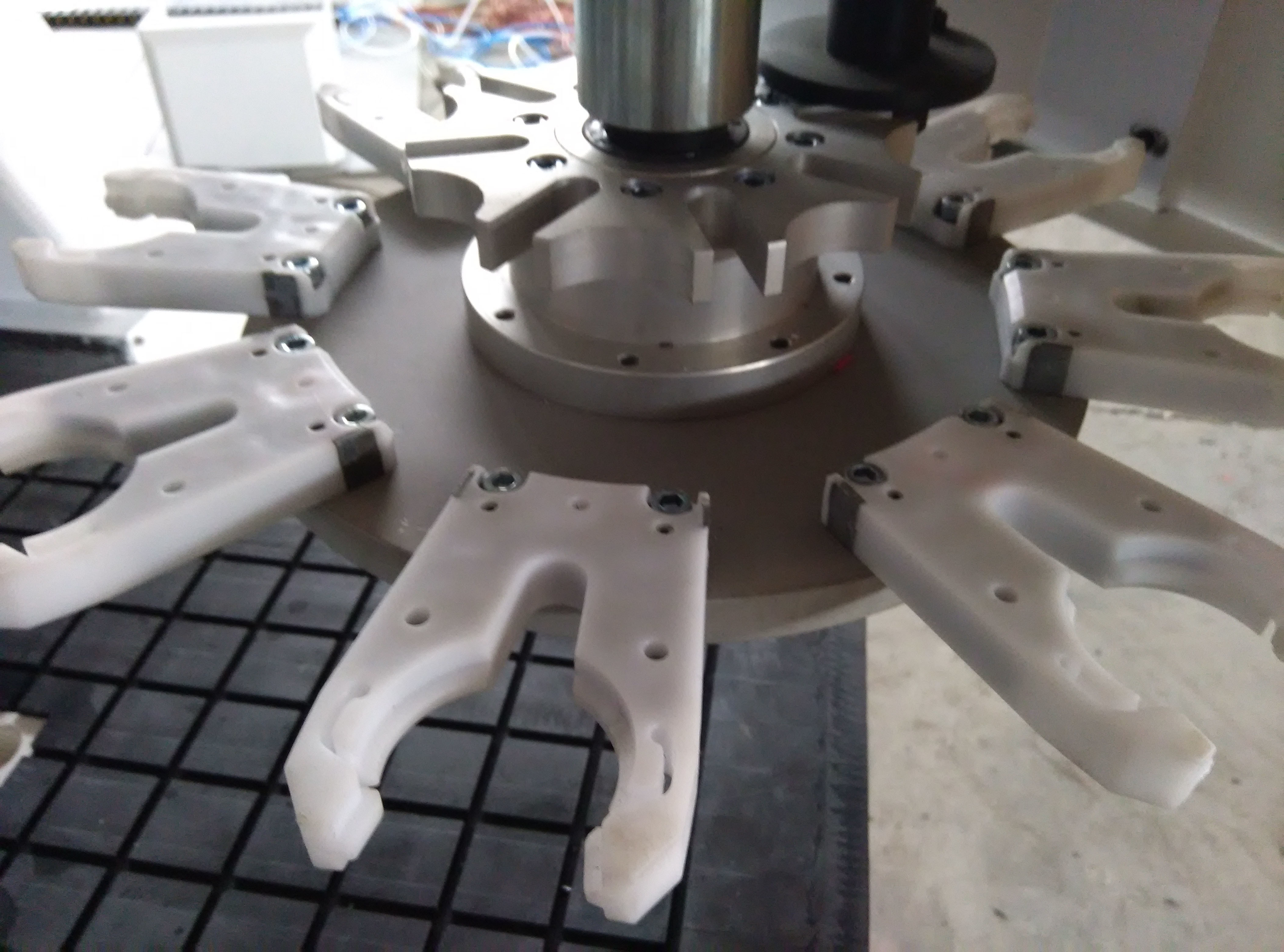 Mold Making 4 Axis ATC CNC Router Machine With Left Right Tilting Spindle 90 Degree