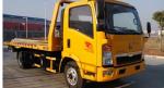 Mini Howo 4 x 2 Light Duty Commercial Trucks , 5t Towing Wrecker Truck/broken