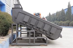China High Strength 1Layer Vibrating Screen Feeder Crusher Mining Machine on sale