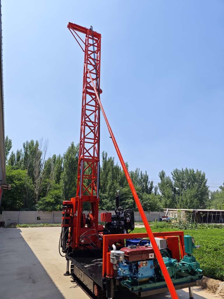 PQ GLXY-2T Exploration Drilling Rigs Inclined Hole Crawler Portable Mineral