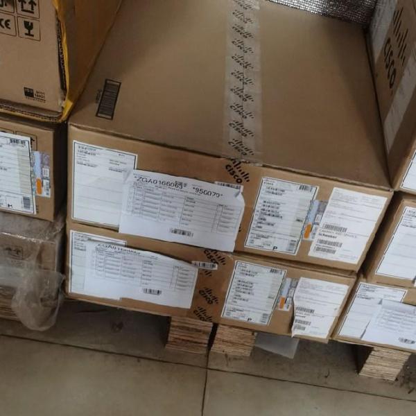 4x10GE Cisco Switch and Router ASR1001-HX System 4x1GE 2xP/S