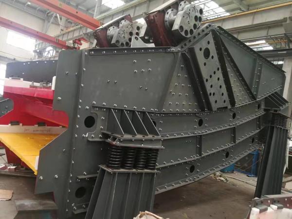 Quality Mining Industrial Banana Screen For Efficient Material Classification for sale