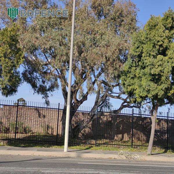 Galfan Ventilated Tubular Steel Fence Panels Airflow Optimized