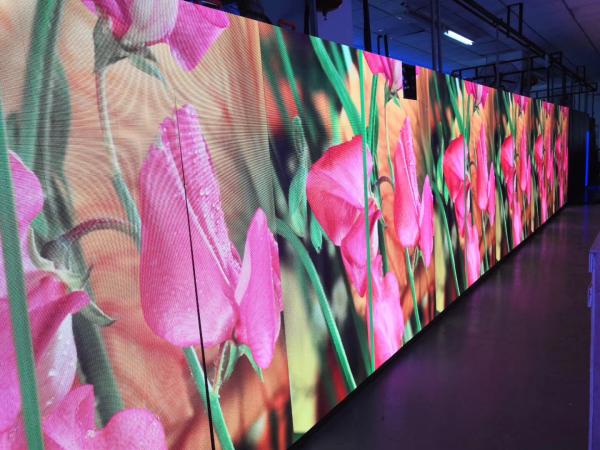 Quality 1R1G1B 4500nits Outdoor Led Display Board 3.91mm Pixel for sale