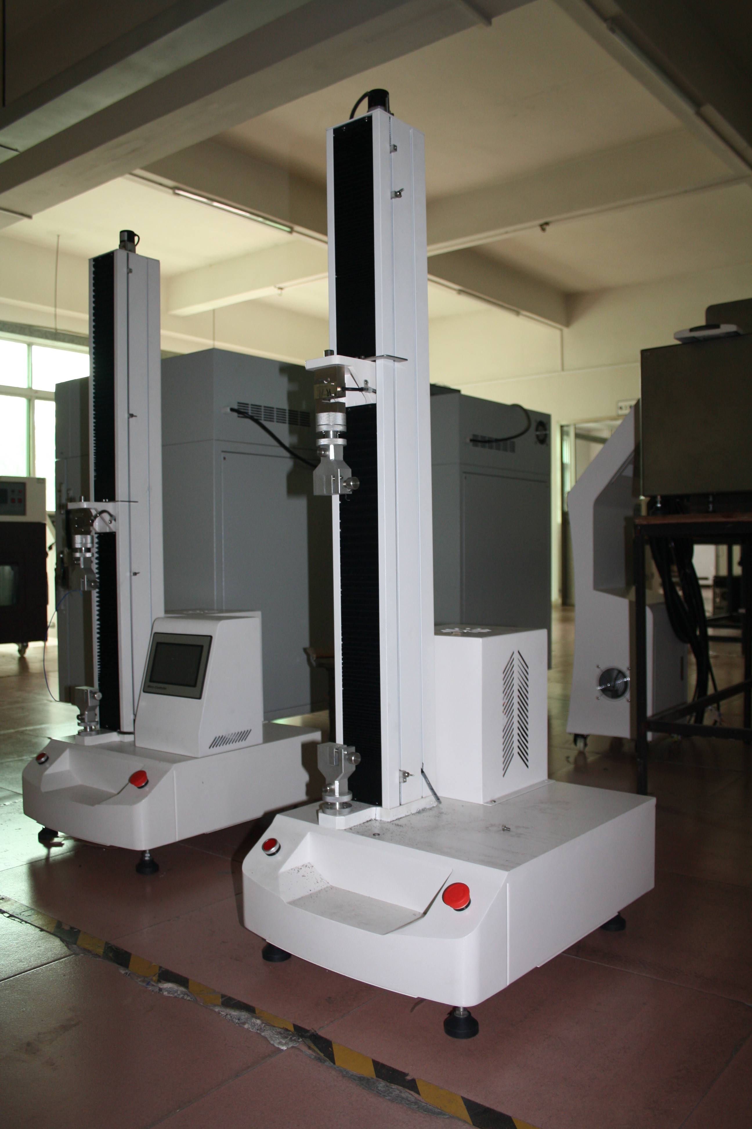 AC220V Servo Control Tensile Strength Testing Equipment With Extensometer of the tensile testing equipment