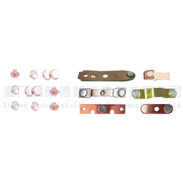 Silver contact riveting machine for movable reed contact assembly with high production efficiency