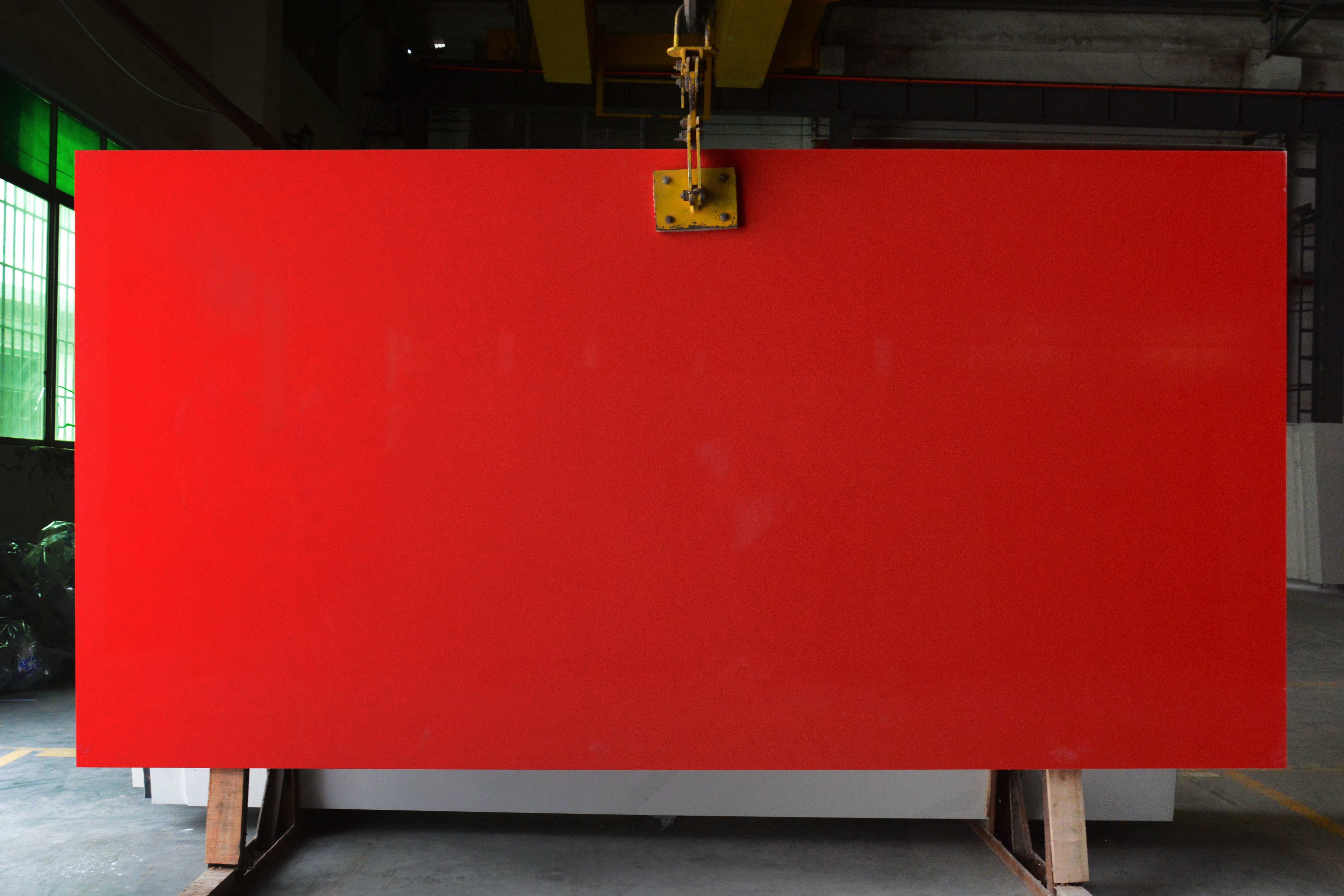 Sparkle Red Color Artificial Quartz Stone Countertop Commerical Application 3000*1400mm