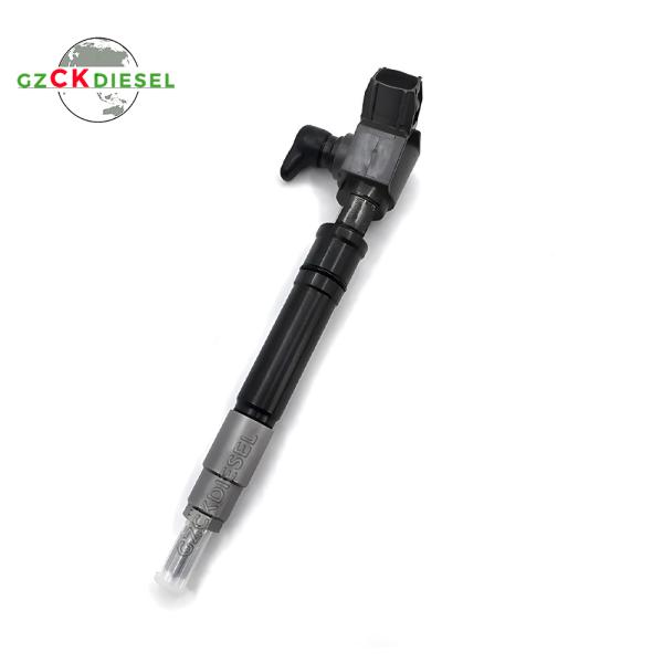 Common Rail Fuel Injector 23670-0E020 295700-0560 23670-11020 for 2.8 Engine